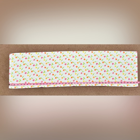 Target Easter Spring Tulip Table Runner - Picture 5 of 6